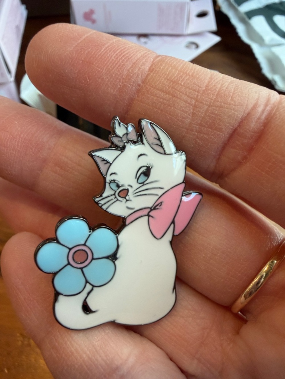 Disney loungefly Marie the Cat Enamel Pin with Pink Bow and Blue Flower